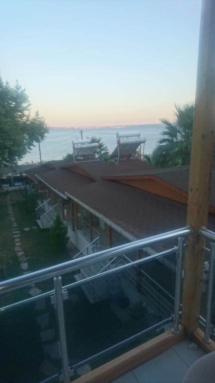 Erkin Apart HotelKarsiyaka  エクステリア 写真
