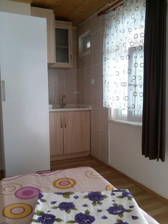 Erkin Apart HotelKarsiyaka  エクステリア 写真